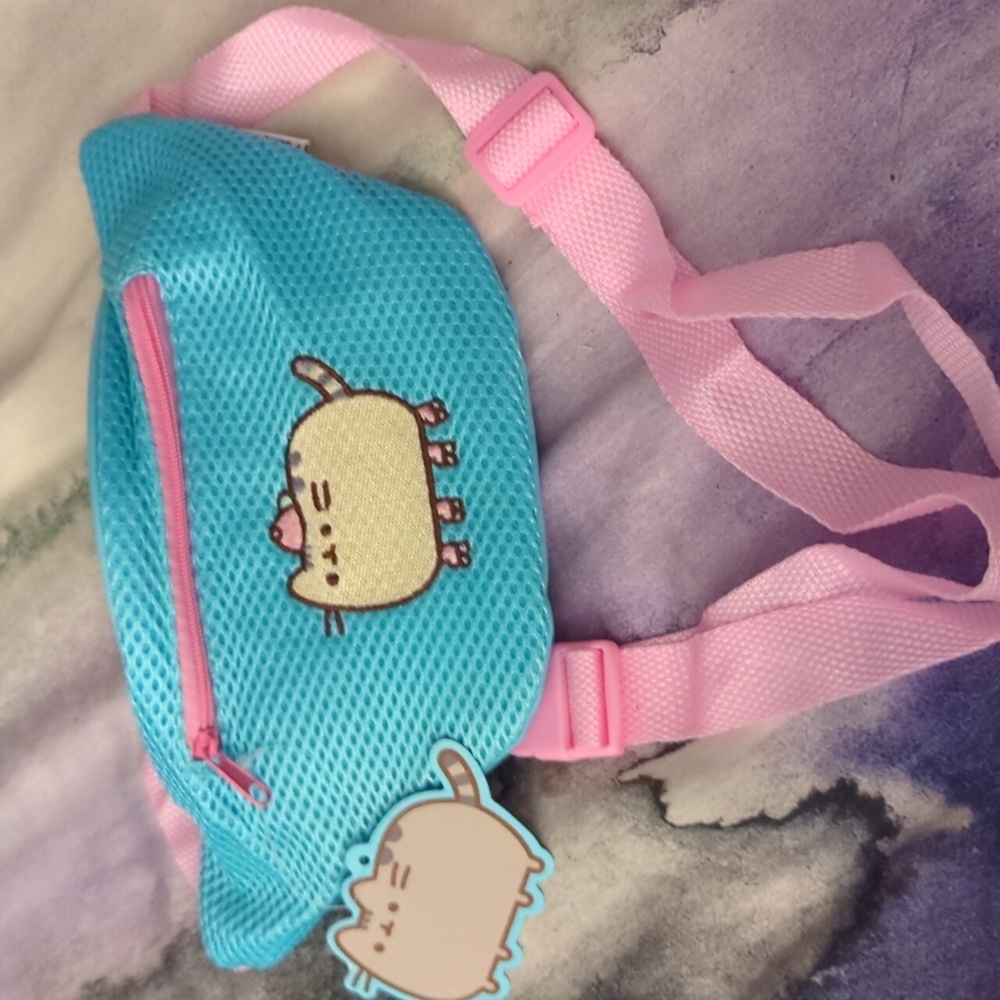Pusheen box fanny pack